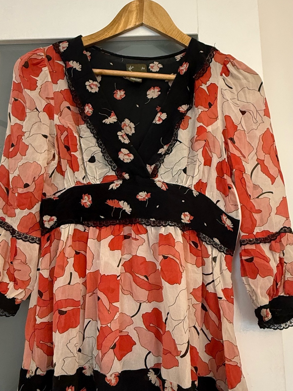 Anthropologie Fei Red Pink Floral V-Neck Blouse with Black Trim